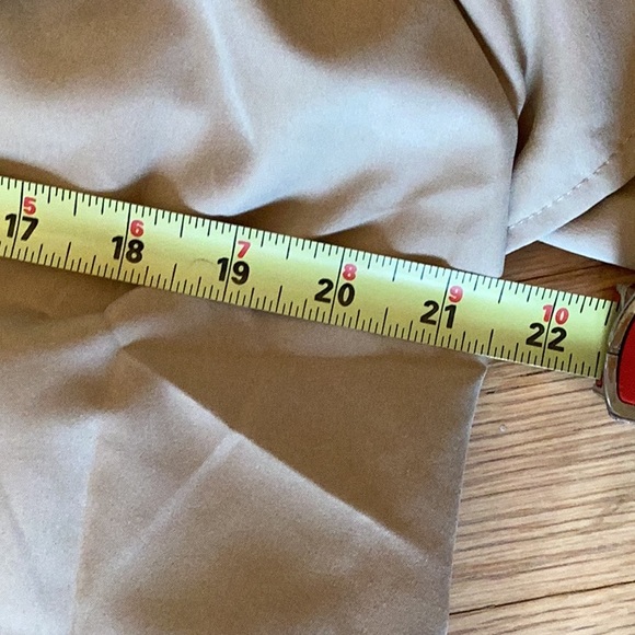 New knee length trench coat,size large double breasted buckle straps sleevesNWOT - Picture 8 of 9